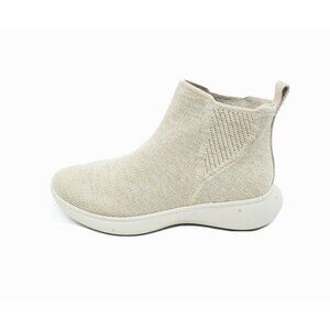 Vivaia Urban Knit Slip-On Sneakers Beige Eco Comfort Shoes Size 38 US 7.5–8
